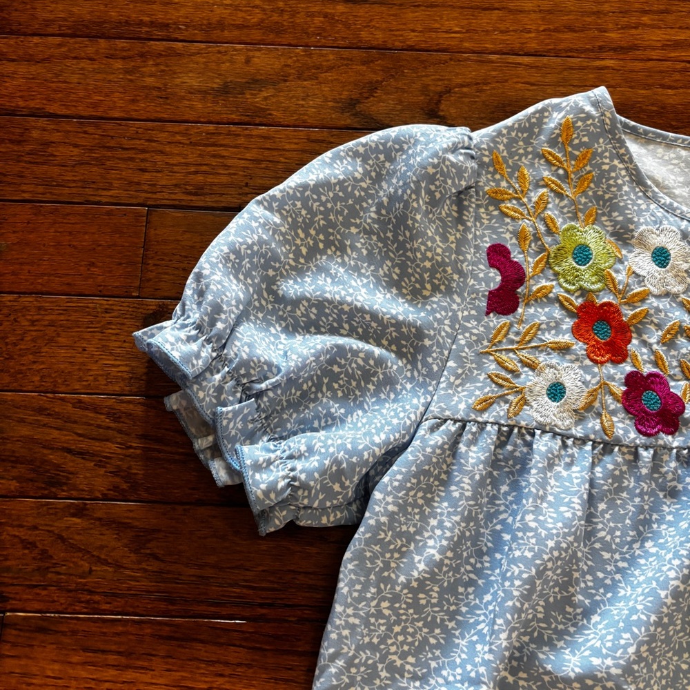 Womens Flower blouse size M - Picture 3 of 8